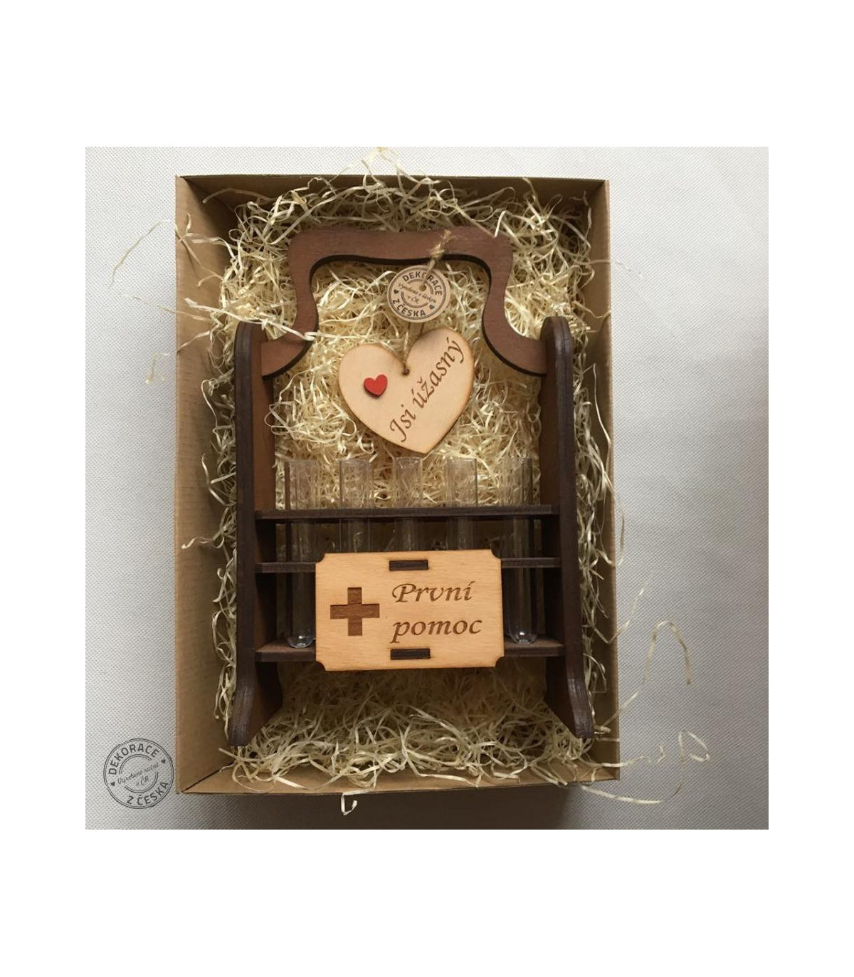 Stojánek na panáky v dárkové sadě