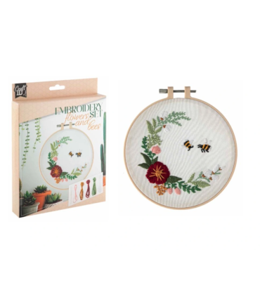 Súprava na vyšívanie – Kvety a včely
