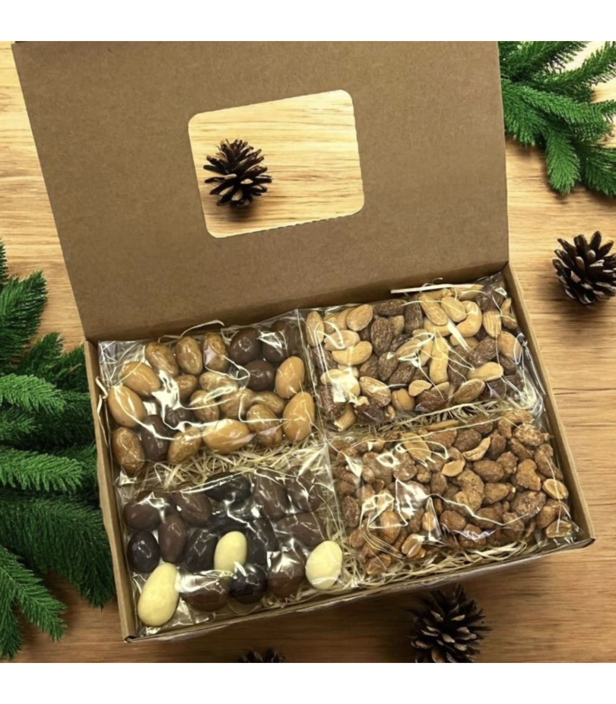 Narodeninový mix orechov v darčekovom balení